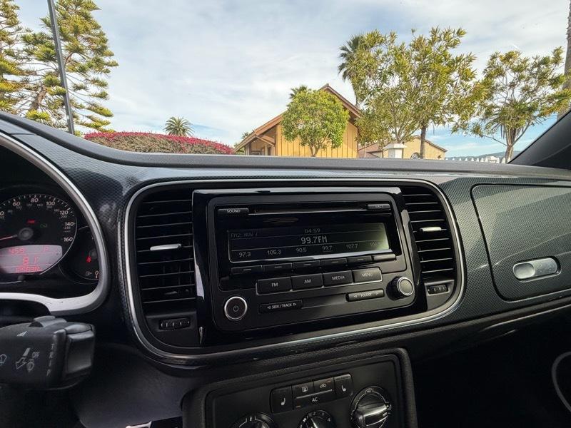 Volkswagen Beetle 2.0T Turbo 2012