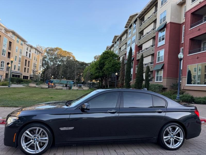 BMW 7-Series 750Li 2015