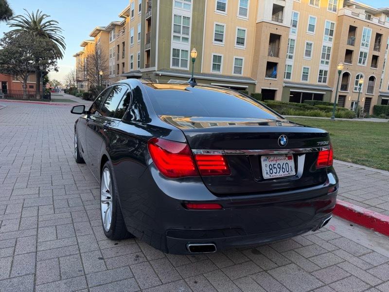 BMW 7-Series 750Li 2015