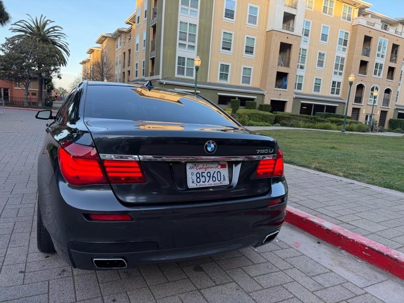 BMW 7-Series 750Li 2015