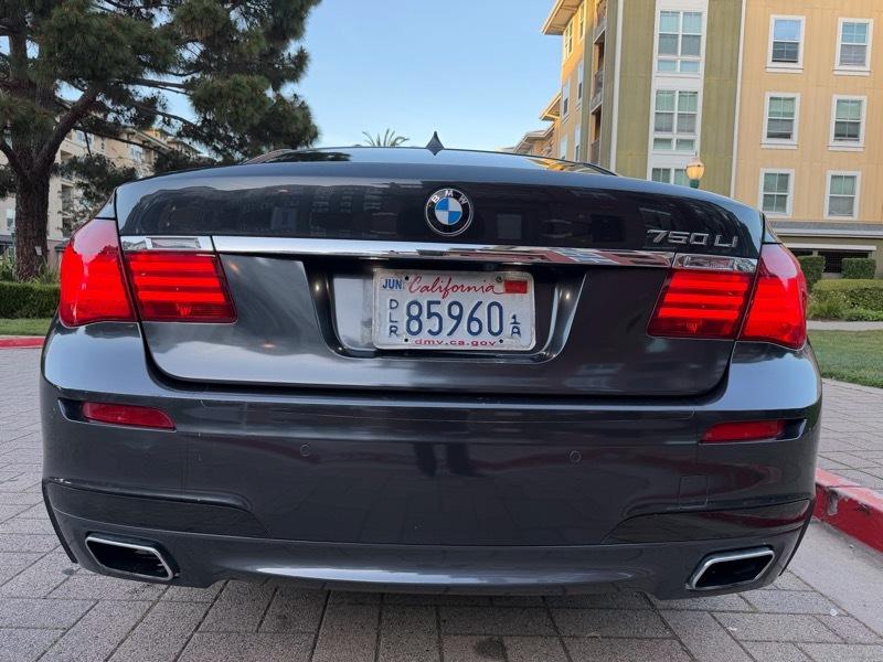 BMW 7-Series 750Li 2015