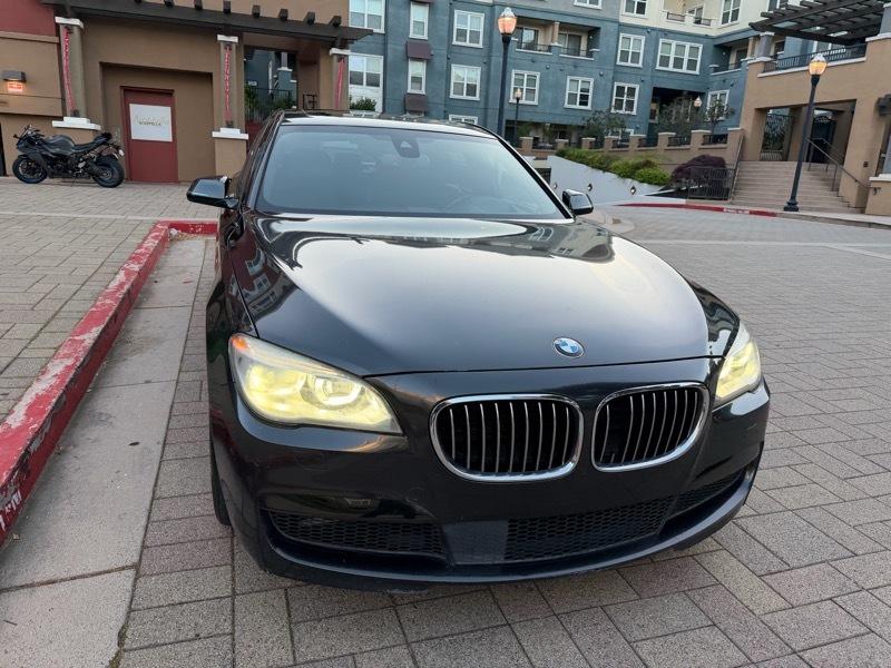 BMW 7-Series 750Li 2015