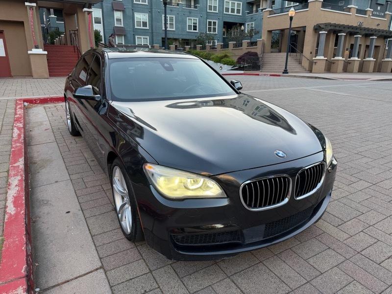 BMW 7-Series 750Li 2015