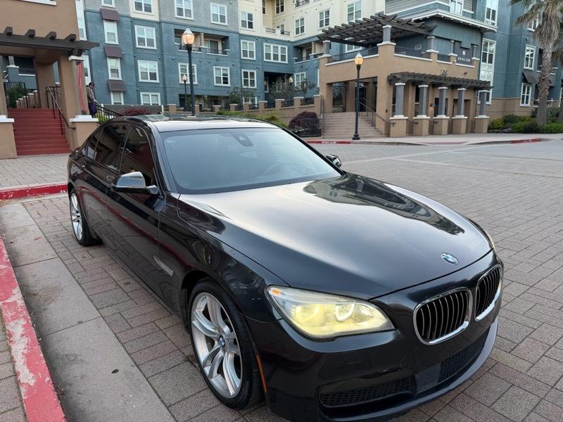 BMW 7-Series 750Li 2015