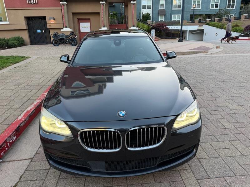 BMW 7-Series 750Li 2015