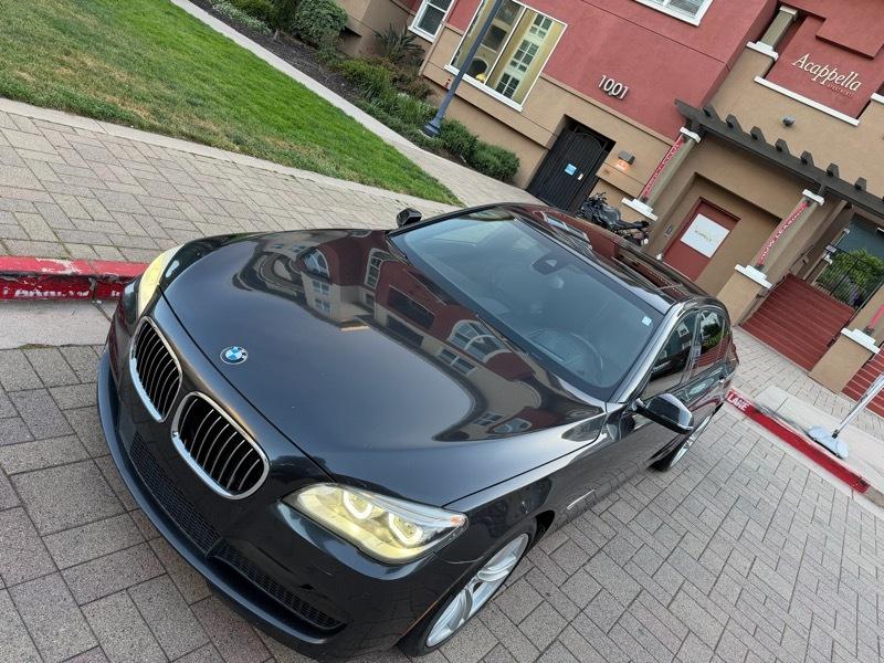 BMW 7-Series 750Li 2015