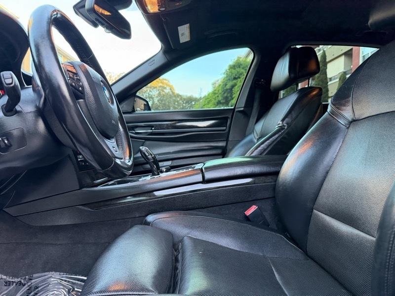 BMW 7-Series 750Li 2015