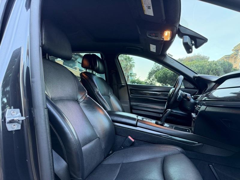 BMW 7-Series 750Li 2015