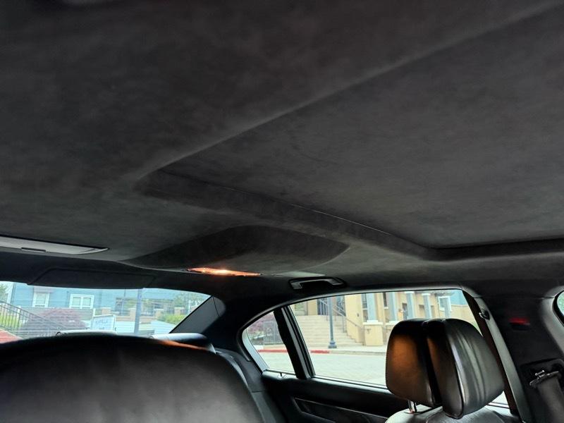 BMW 7-Series 750Li 2015