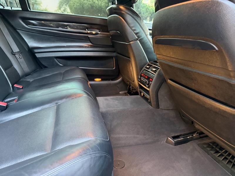 BMW 7-Series 750Li 2015