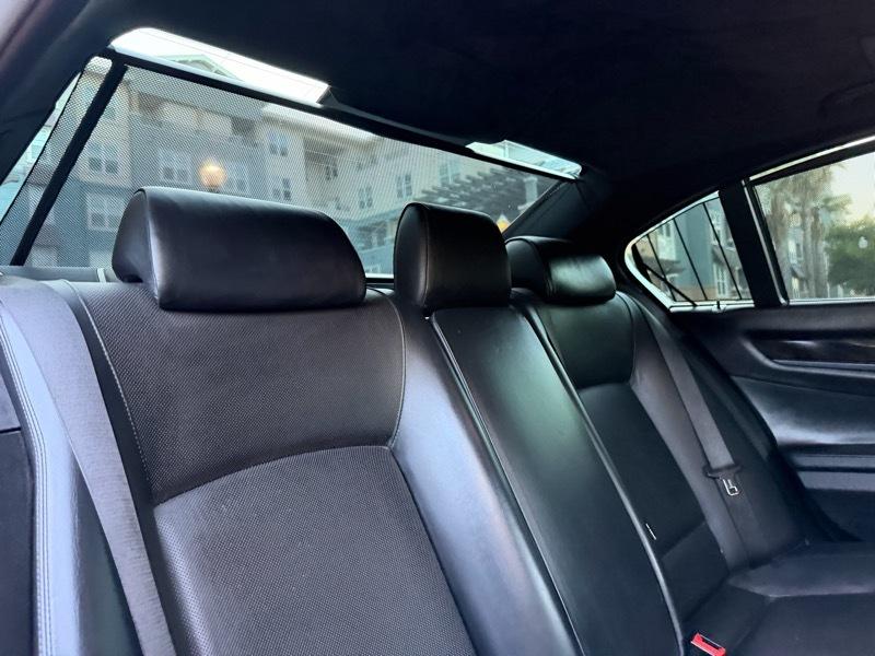 BMW 7-Series 750Li 2015