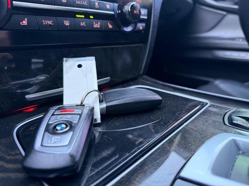 BMW 7-Series 750Li 2015