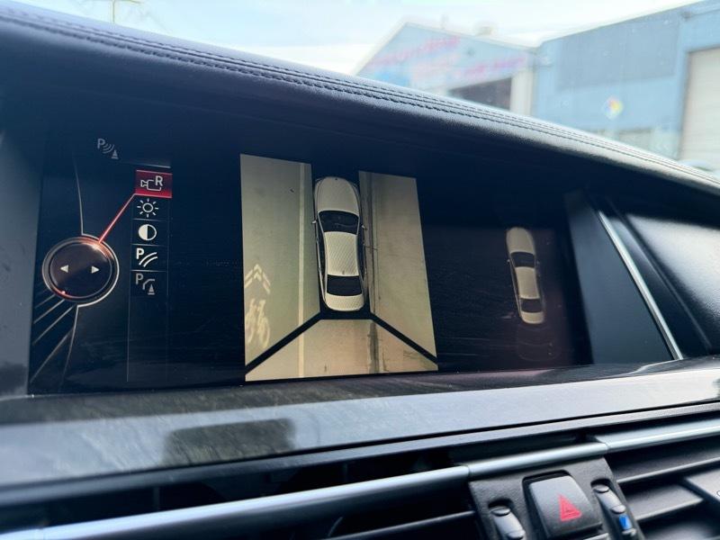 BMW 7-Series 750Li 2015