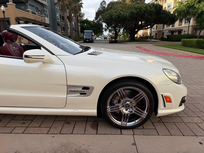 Mercedes-Benz SL-Class SL63 AMG 2009