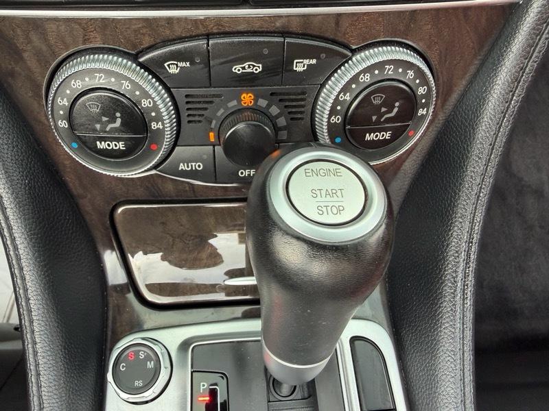 Mercedes-Benz SL-Class SL63 AMG 2009