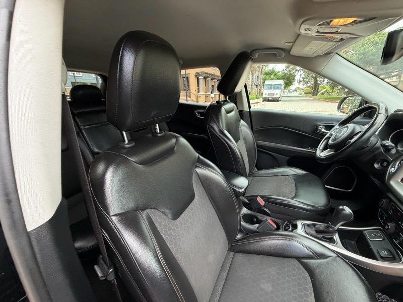 Jeep Compass Latitude FWD 2018