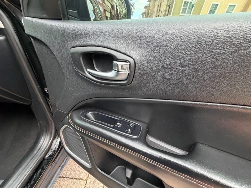 Jeep Compass Latitude FWD 2018