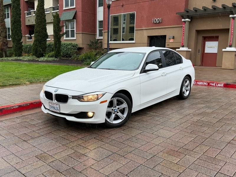 BMW 3-Series 320i Sedan 2014