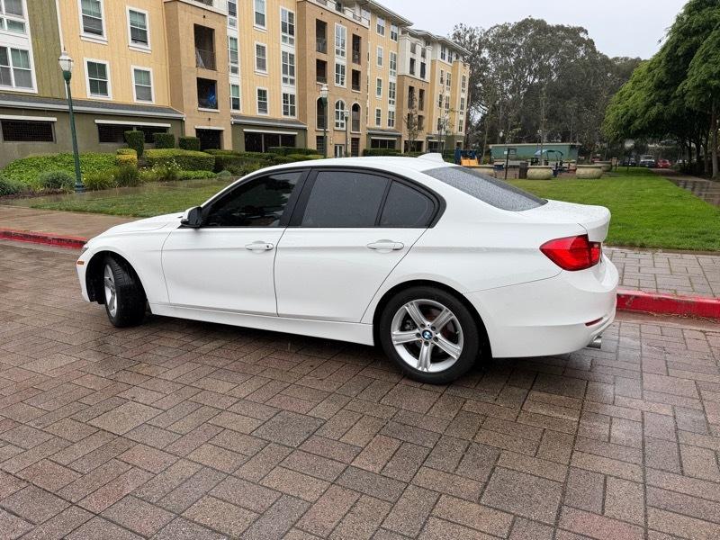 BMW 3-Series 320i Sedan 2014