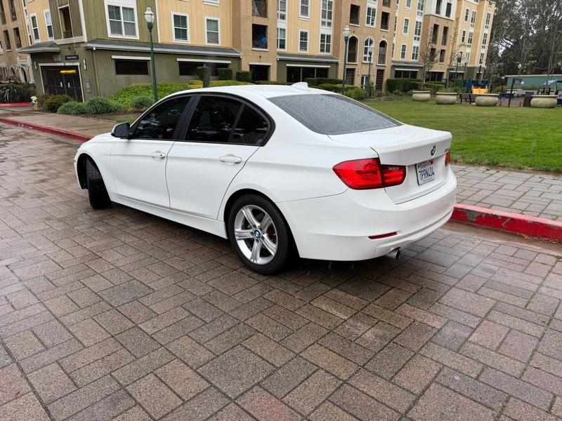 BMW 3-Series 320i Sedan 2014