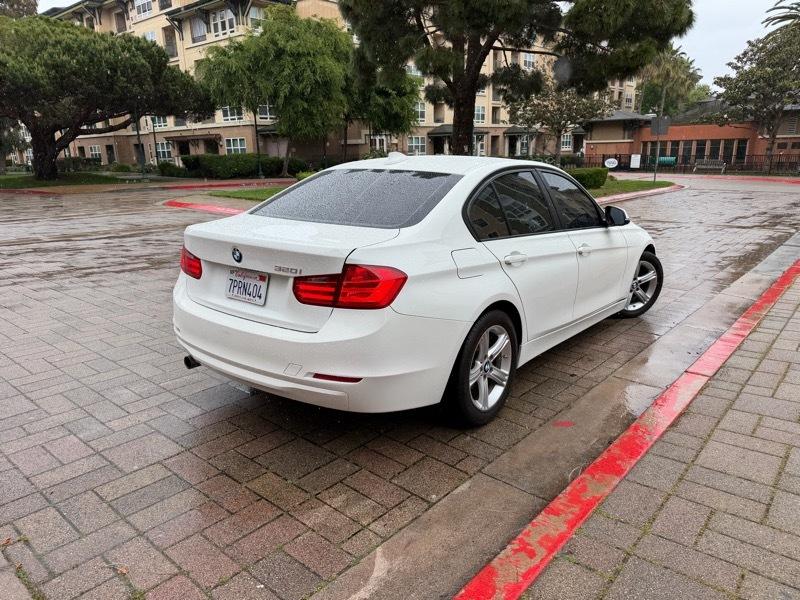 BMW 3-Series 320i Sedan 2014