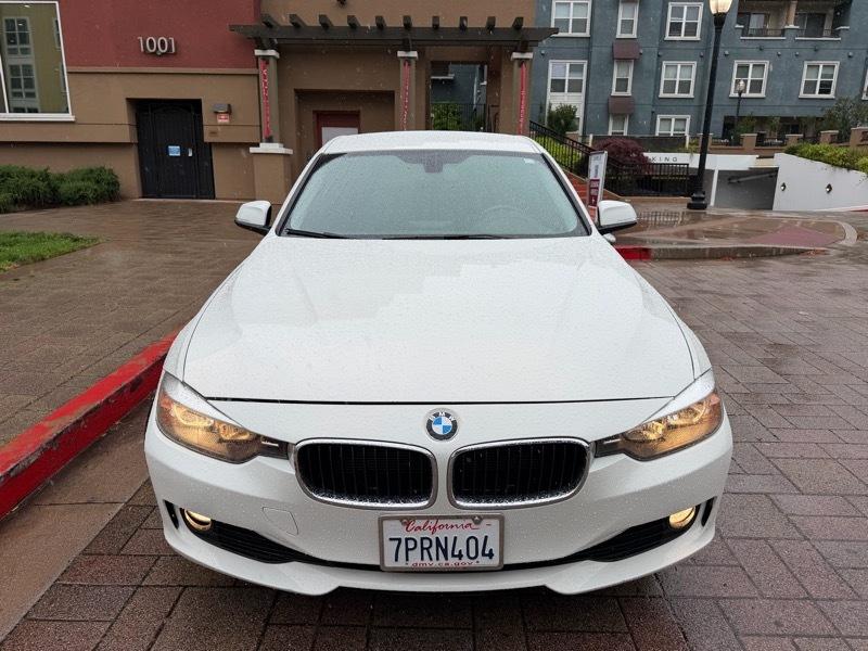 BMW 3-Series 320i Sedan 2014