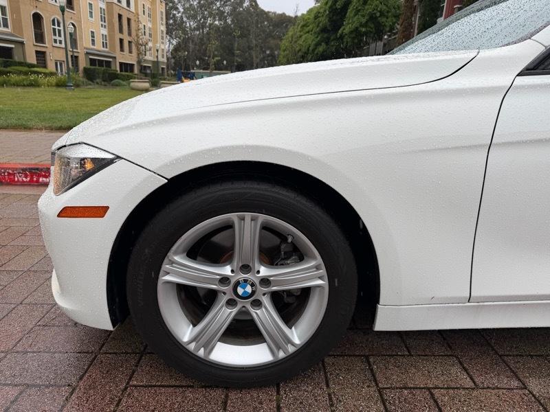 BMW 3-Series 320i Sedan 2014