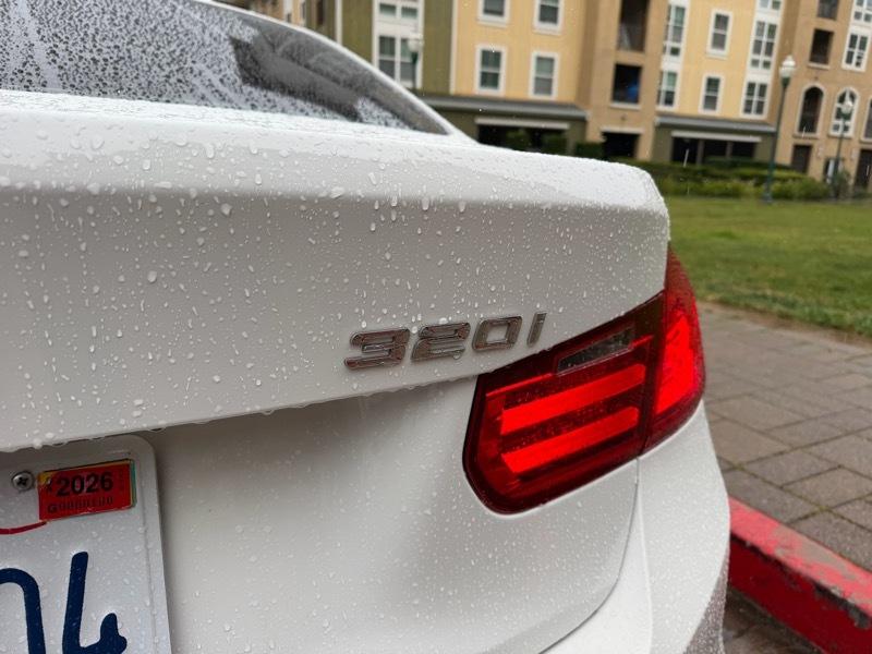 BMW 3-Series 320i Sedan 2014