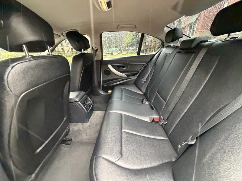 BMW 3-Series 320i Sedan 2014