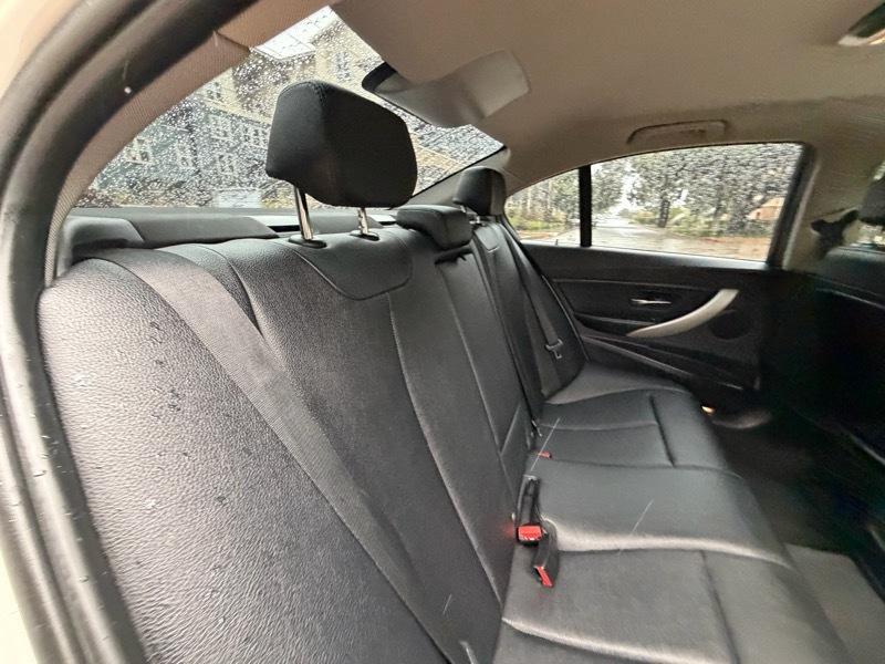 BMW 3-Series 320i Sedan 2014