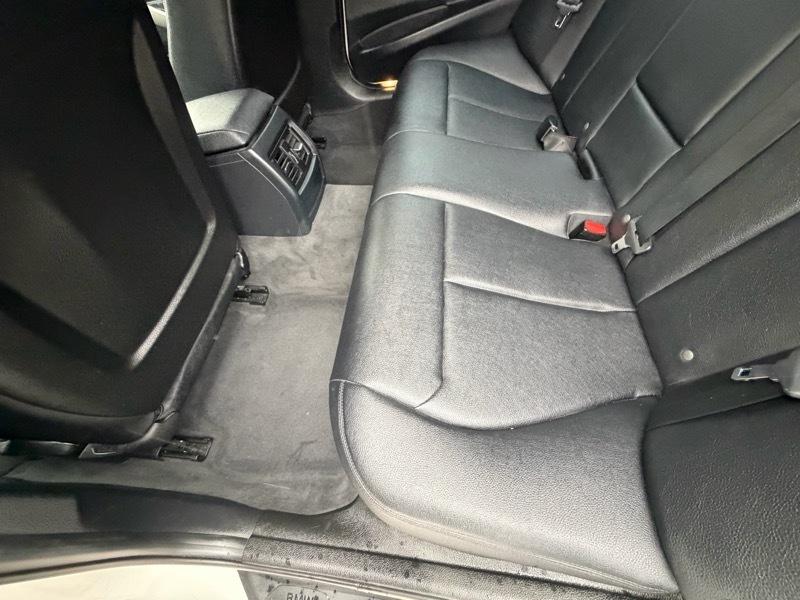 BMW 3-Series 320i Sedan 2014