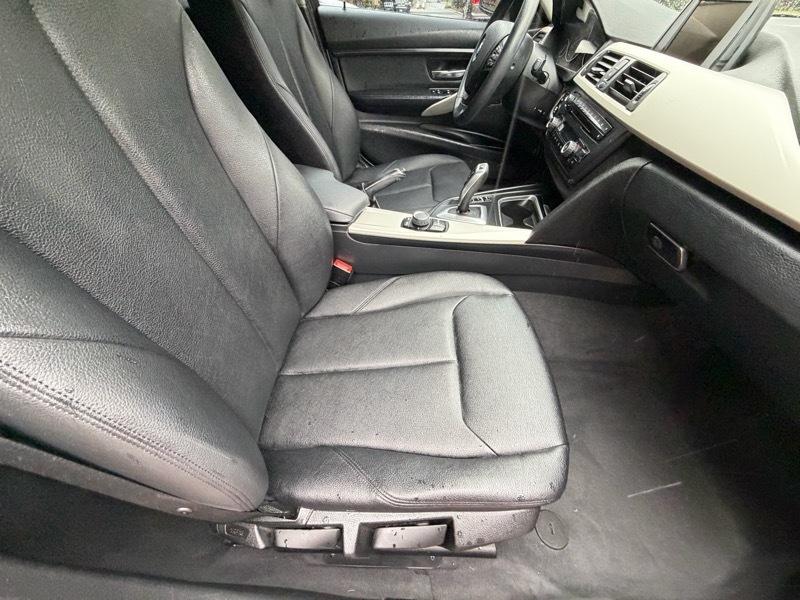 BMW 3-Series 320i Sedan 2014