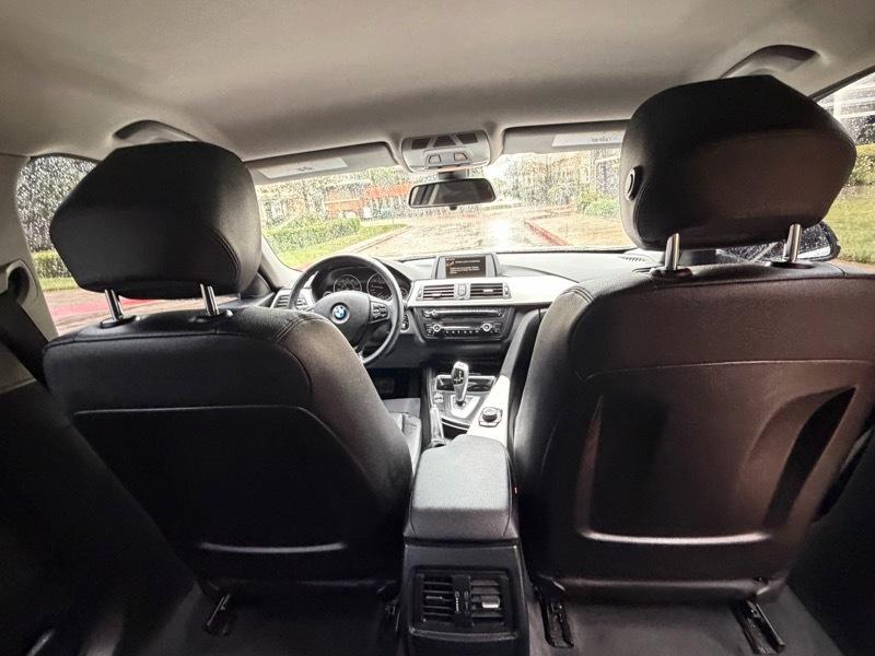 BMW 3-Series 320i Sedan 2014