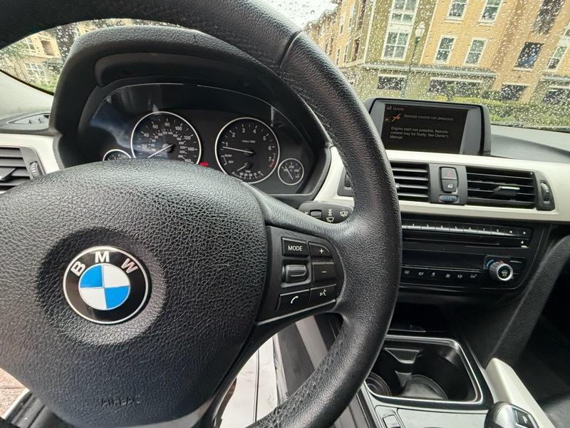 BMW 3-Series 320i Sedan 2014