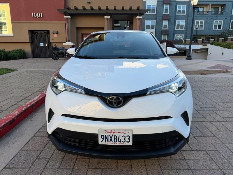 Toyota C-HR LE 2019