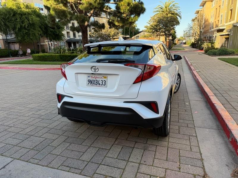 Toyota C-HR LE 2019