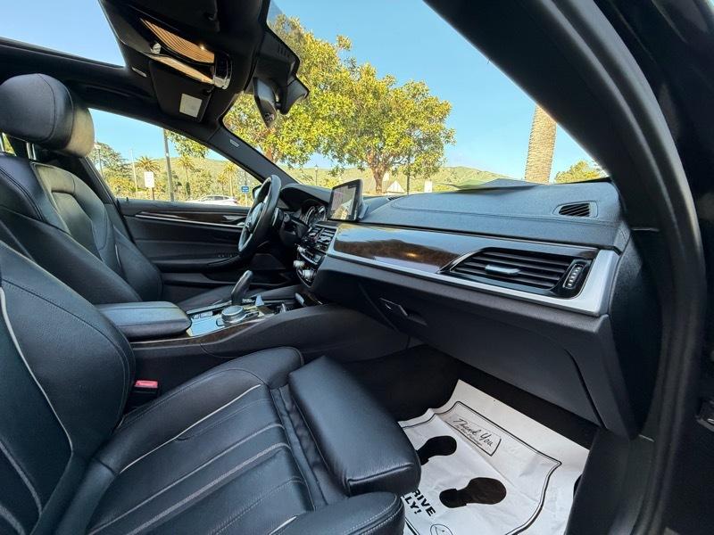 BMW 5-Series 540i 2017