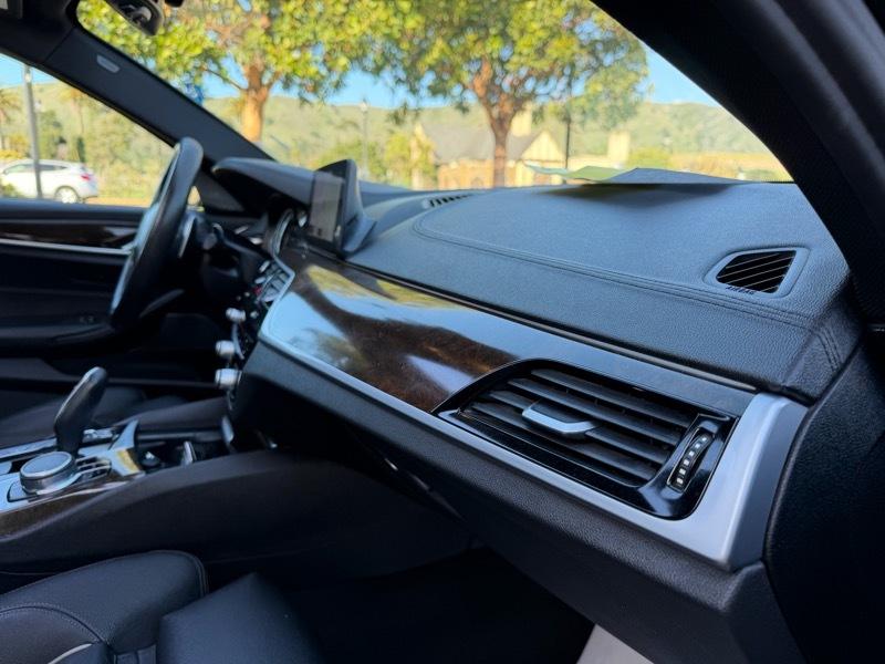 BMW 5-Series 540i 2017