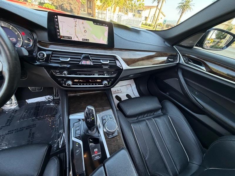 BMW 5-Series 540i 2017