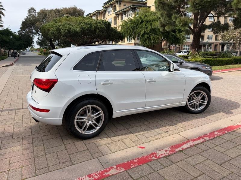Audi Q5 2.0T Premium Plus quattro 2015