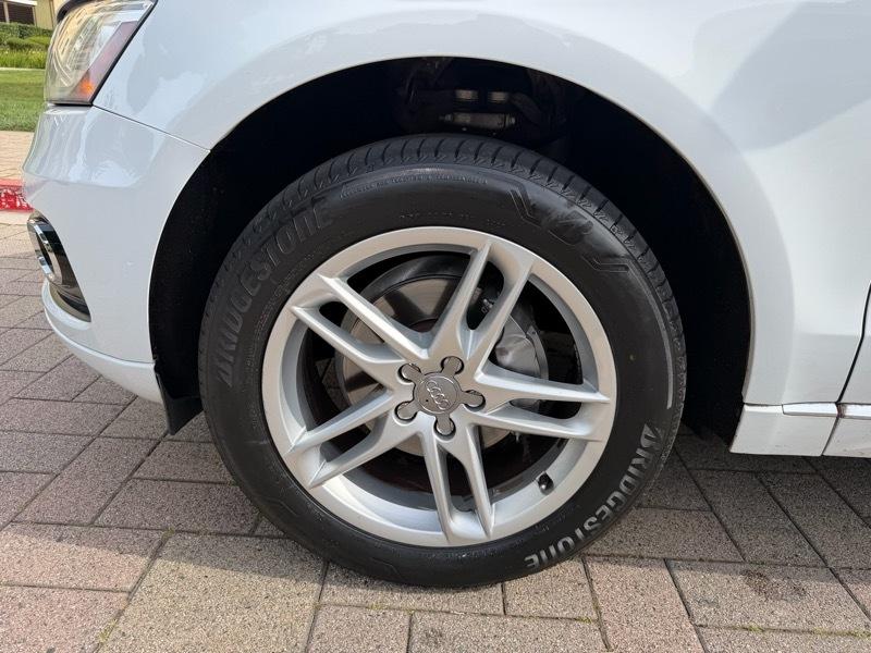 Audi Q5 2.0T Premium Plus quattro 2015