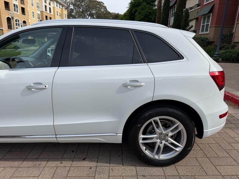 Audi Q5 2.0T Premium Plus quattro 2015