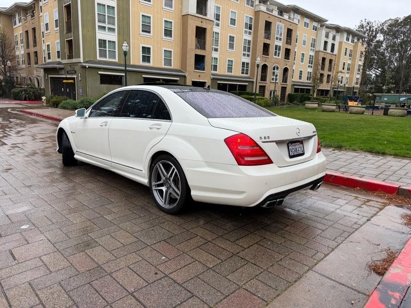 Mercedes-Benz S-Class S63 AMG 2012