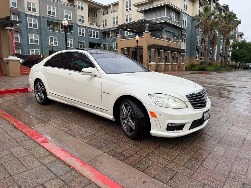 Mercedes-Benz S-Class S63 AMG 2012