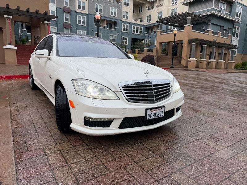 Mercedes-Benz S-Class S63 AMG 2012