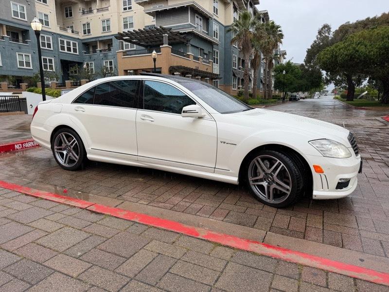 Mercedes-Benz S-Class S63 AMG 2012