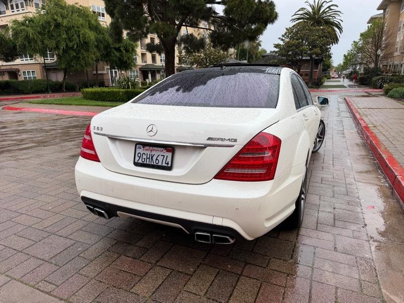 Mercedes-Benz S-Class S63 AMG 2012