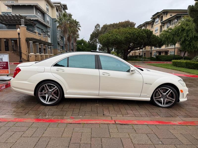Mercedes-Benz S-Class S63 AMG 2012
