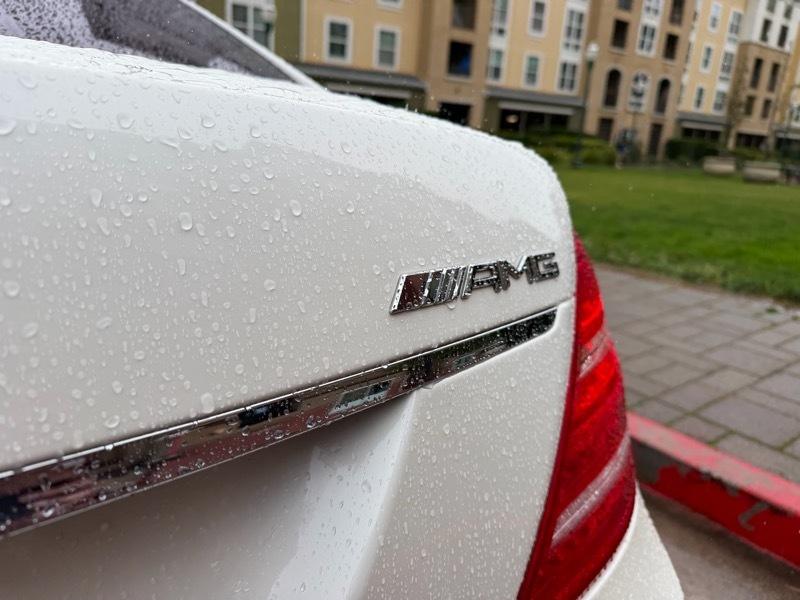 Mercedes-Benz S-Class S63 AMG 2012