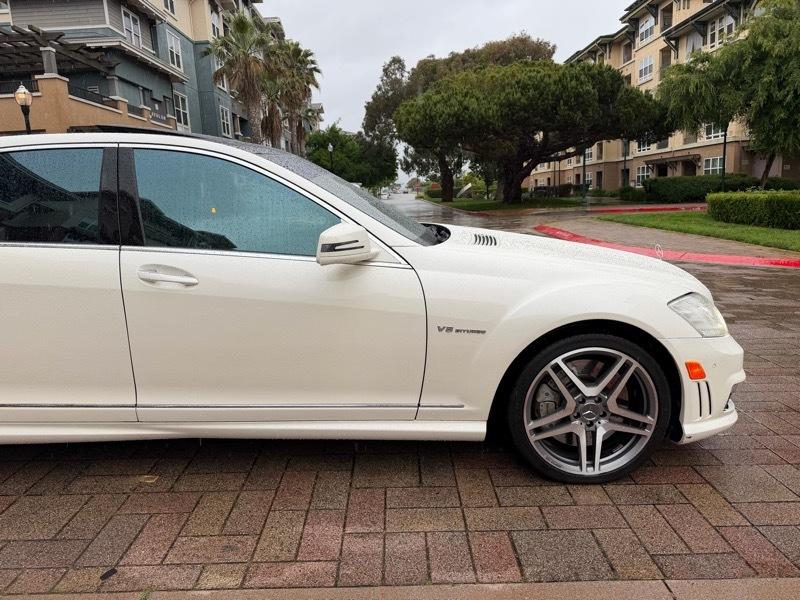 Mercedes-Benz S-Class S63 AMG 2012
